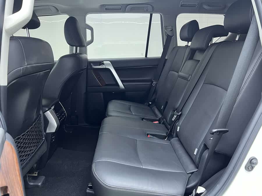 Toyota Land Cruiser Prado 2019 #21 Toyota Land Cruiser Prado 2019 car image #21