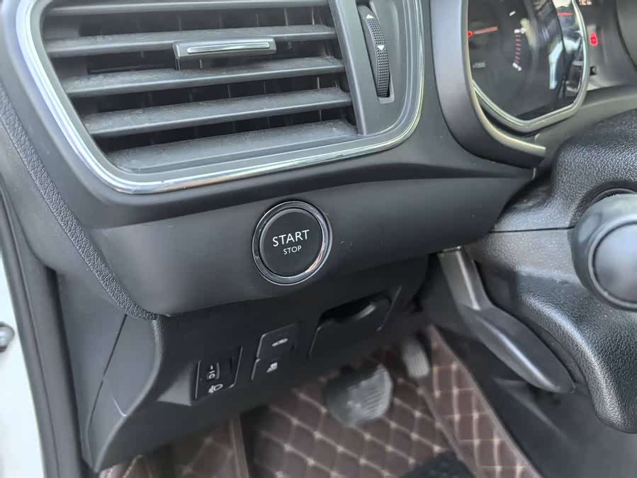 Citroen C3-XR 2017 car image #21