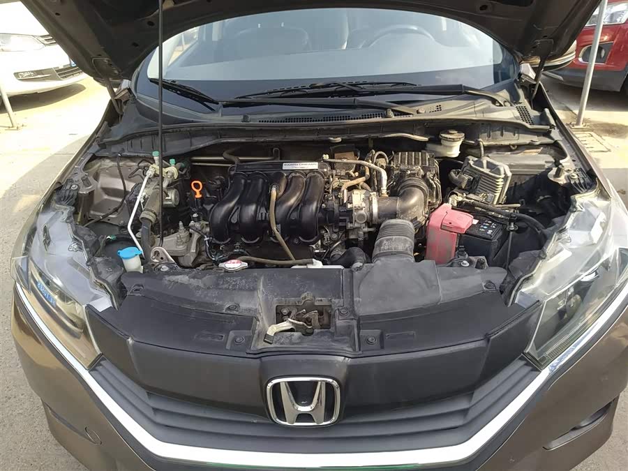 Honda Greiz 2015 car image #21