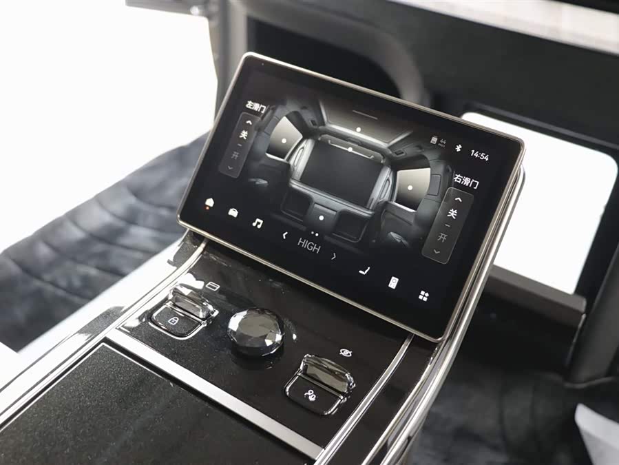 极氪 极氪009 2024 汽车图片 #21