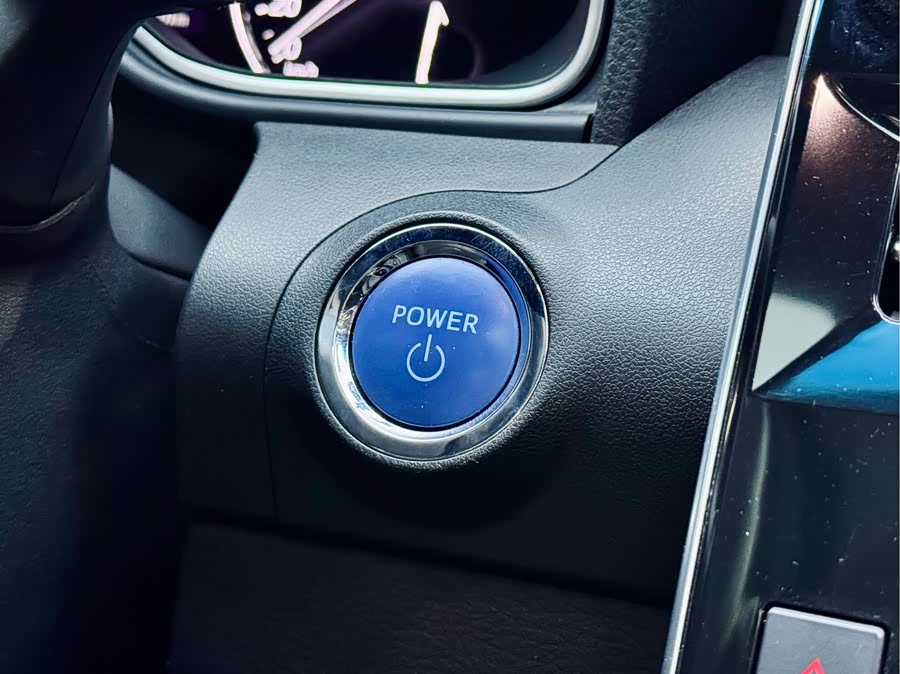 Toyota Avalon 2022 car image #21