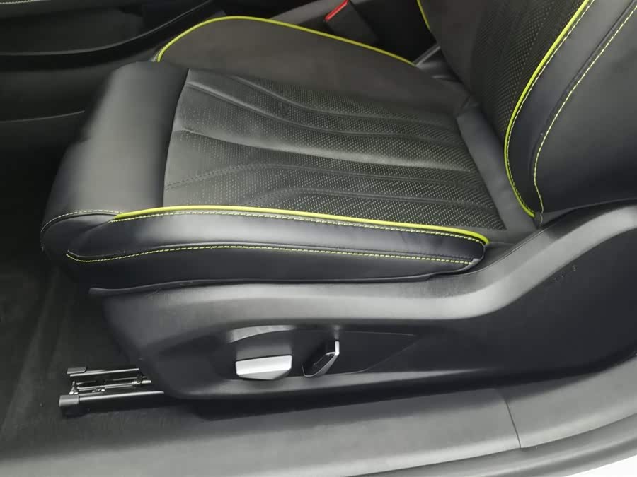 哪吒汽车 哪吒GT 2023 #21 哪吒汽车 哪吒GT 2023 汽车图片 #21