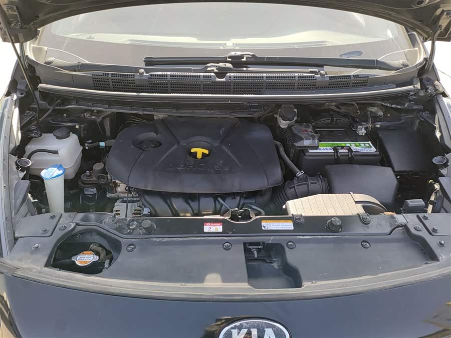 Kia Carens 2016 immagine di auto #21