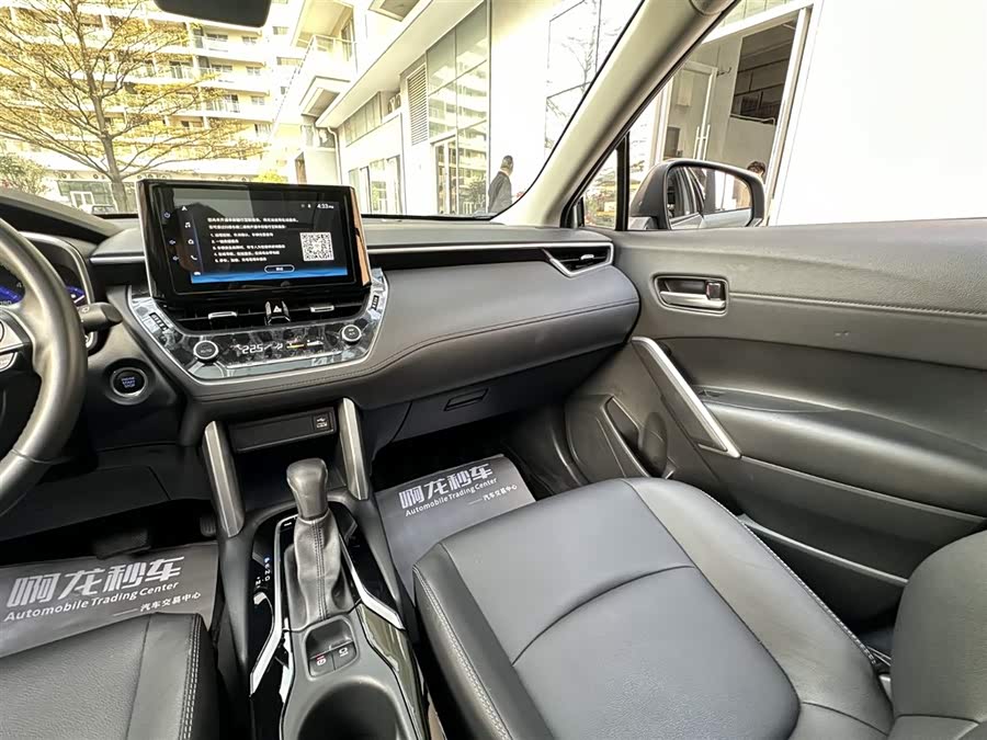 Toyota Corolla Cross 2022 immagine di auto #21