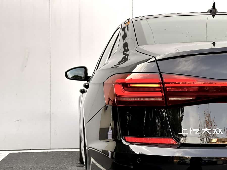 Volkswagen Passat 2025 immagine di auto #21