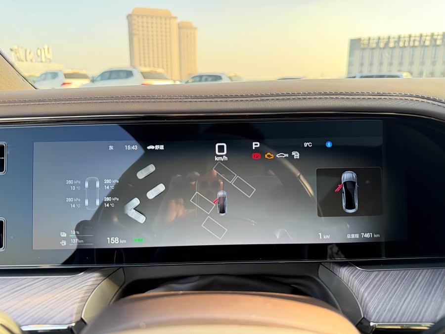 Denza Z9 2024 immagine di auto #21