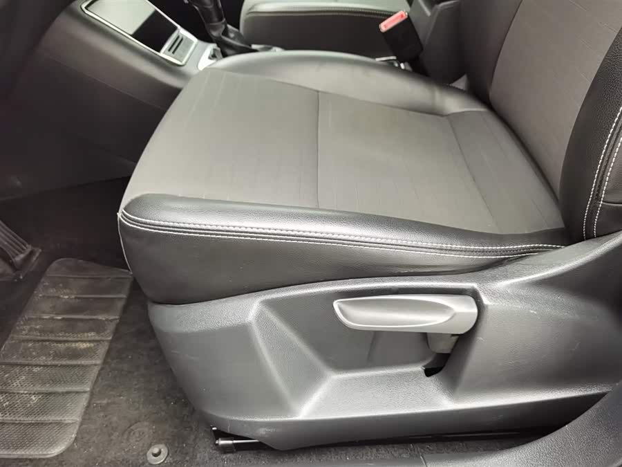 Volkswagen Tiguan 2017 car image #21