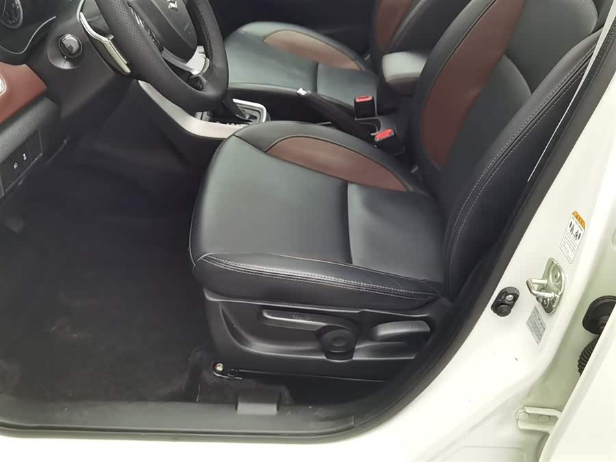 铃木 骁途 2018 汽车图片 #21