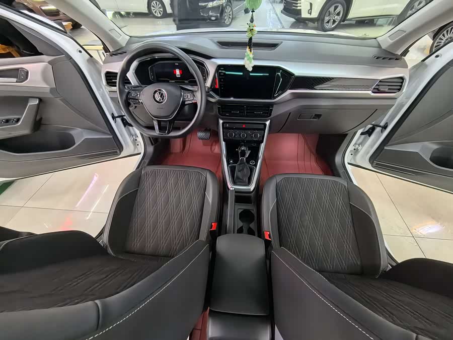 Volkswagen T-Cross 2021 car image #21