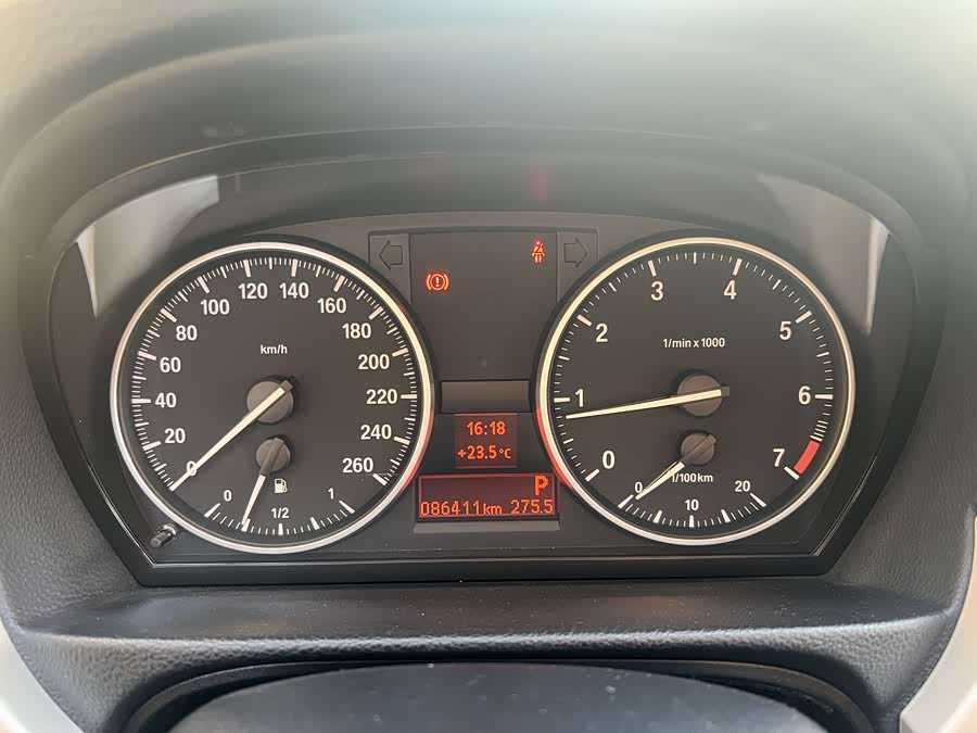 BMW 3 Series (Imported) 2011 immagine di auto #21