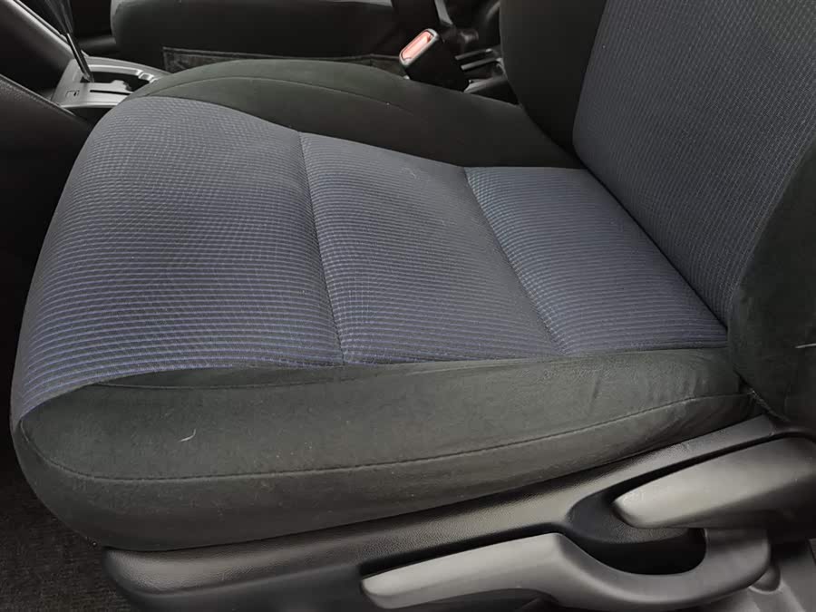 Toyota Yaris L Zhixuan 2019 immagine di auto #21