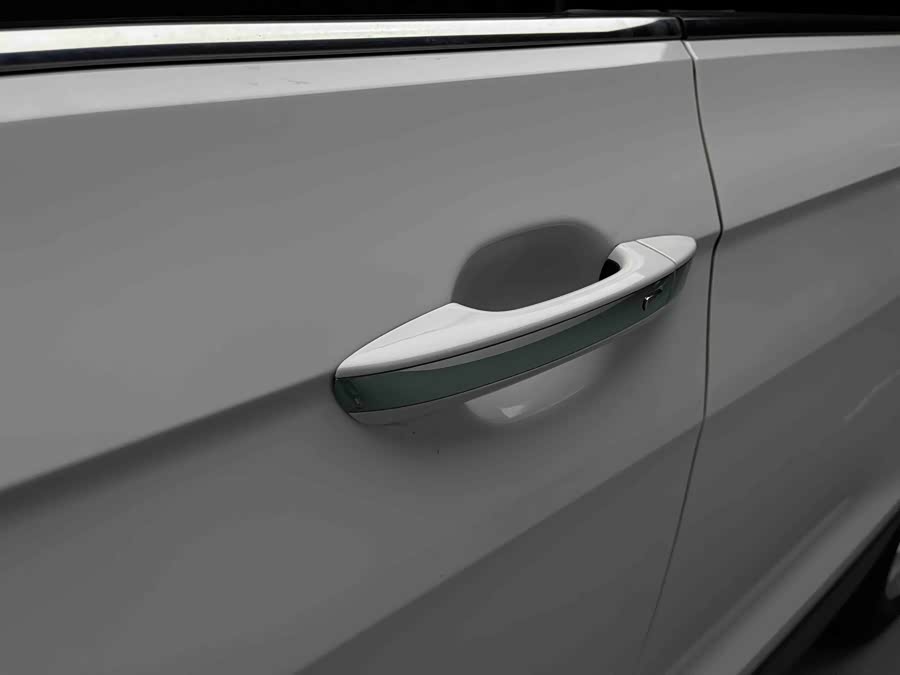 Volkswagen T-Cross 2022 car image #21