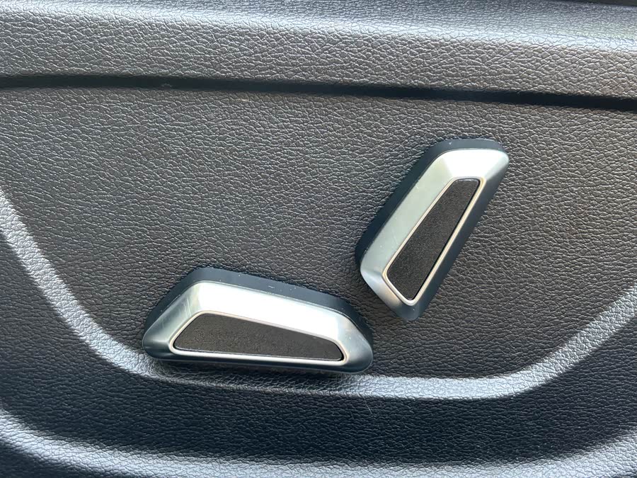 GEELY Coolray 2020 #21 GEELY Coolray 2020 car image #21