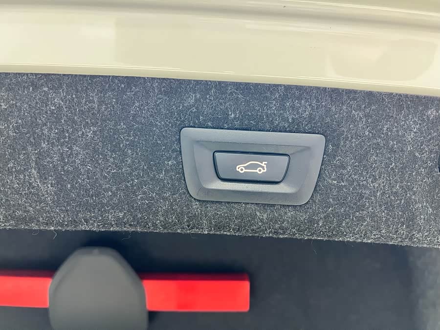 BMW 5 Series 2019 car image #21