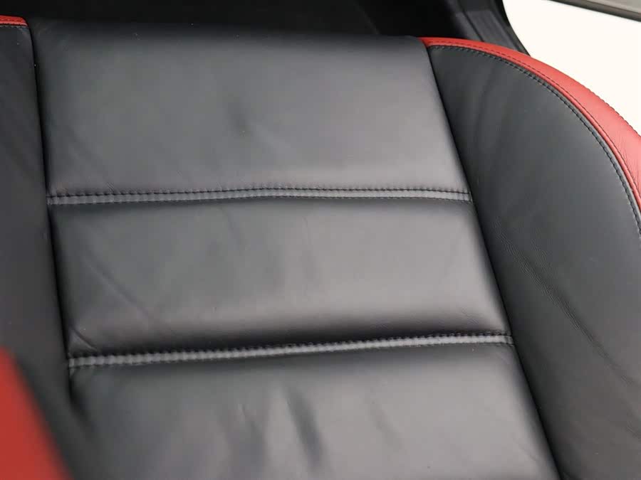 Mercedes-Benz C AMG 2010 immagine di auto #21