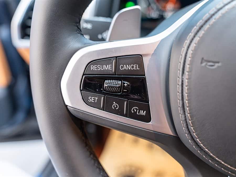 BMW 8 Series 2024 car image #21