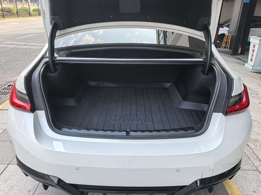 BMW i3 2023 #21 BMW i3 2023 car image #21