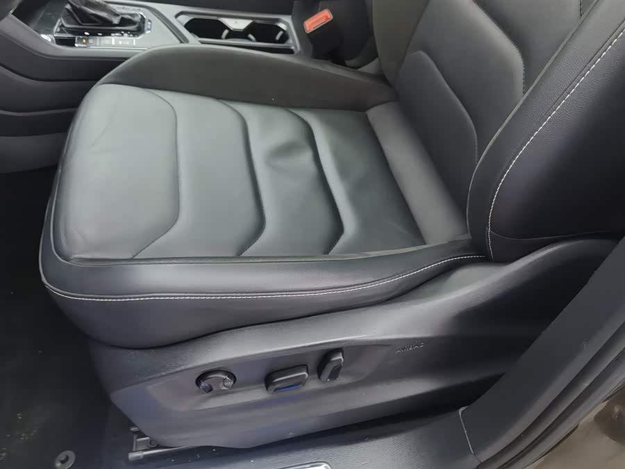 Volkswagen Tiguan L New Energy 2020 image de voiture #21