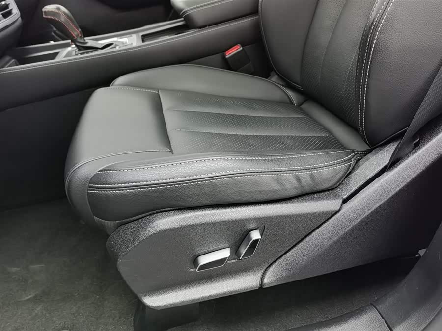 BYD Tang 2018 car image #21