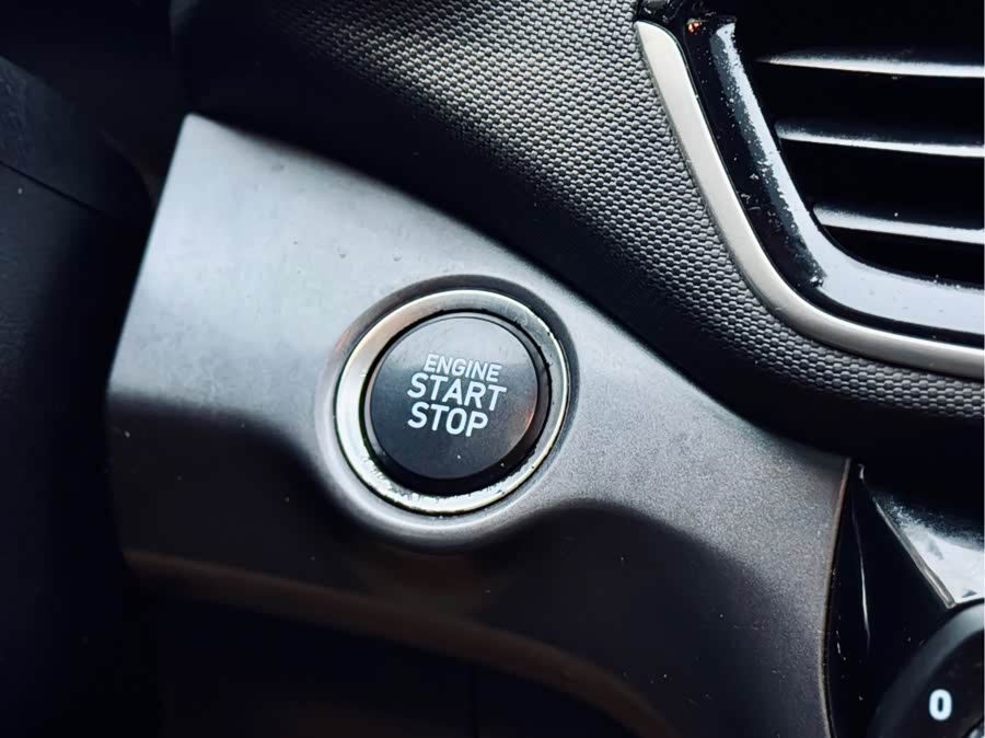 Hyundai Lafesta 2021 car image #21