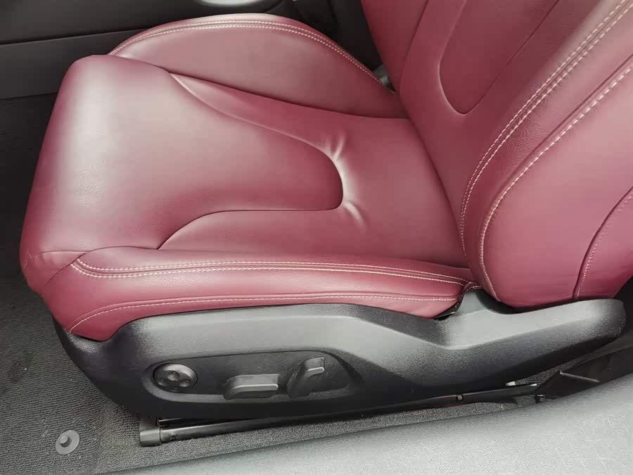 Audi TT 2012 car image #21