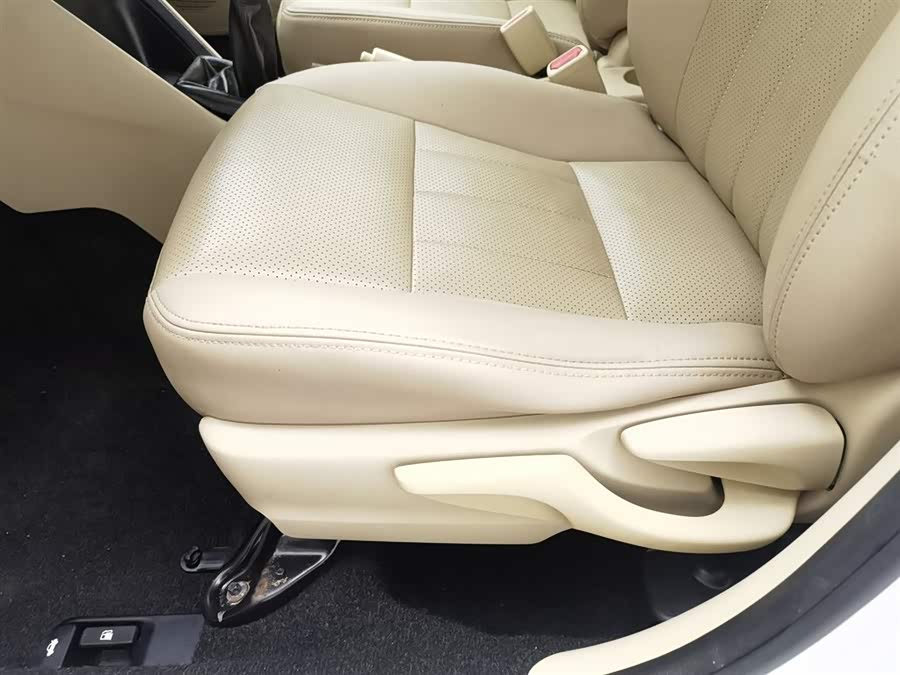 Vios 2015 car image #21