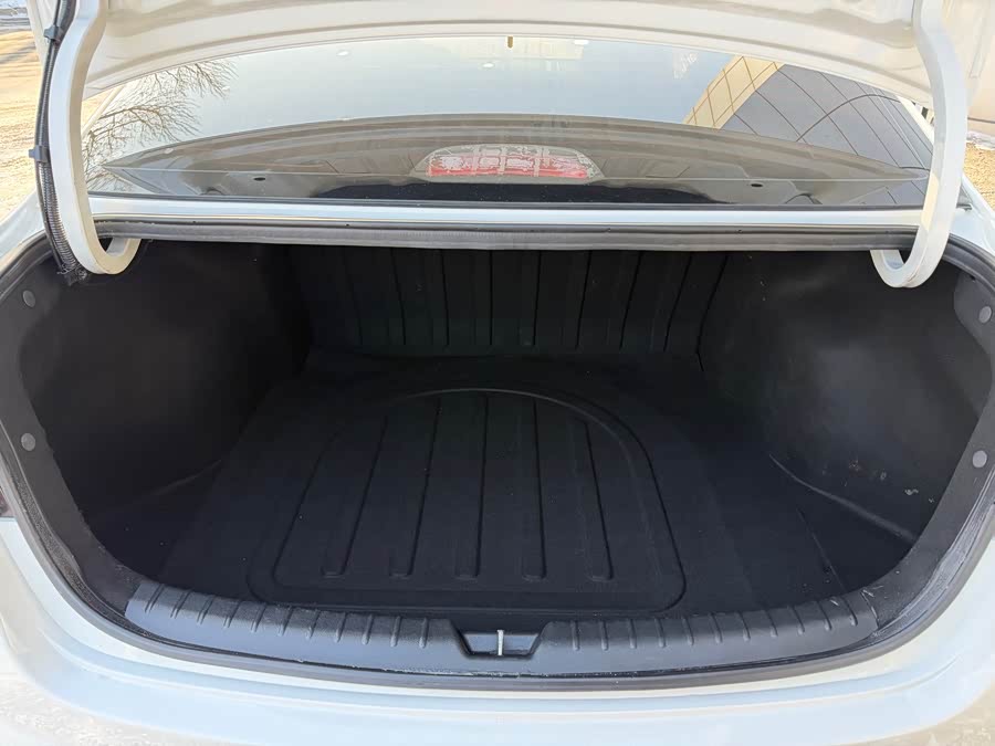 Kia K2 2018 imagen de coche #21