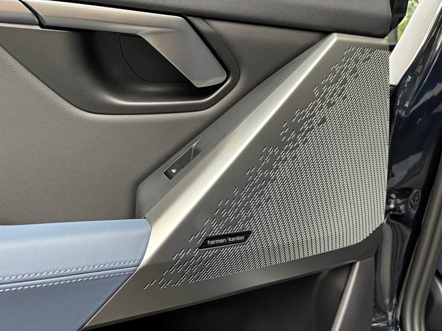BMW i5 2024 #21 BMW i5 2024 car image #21