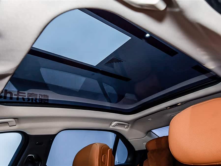 BMW 7 Series 2024 car image #21