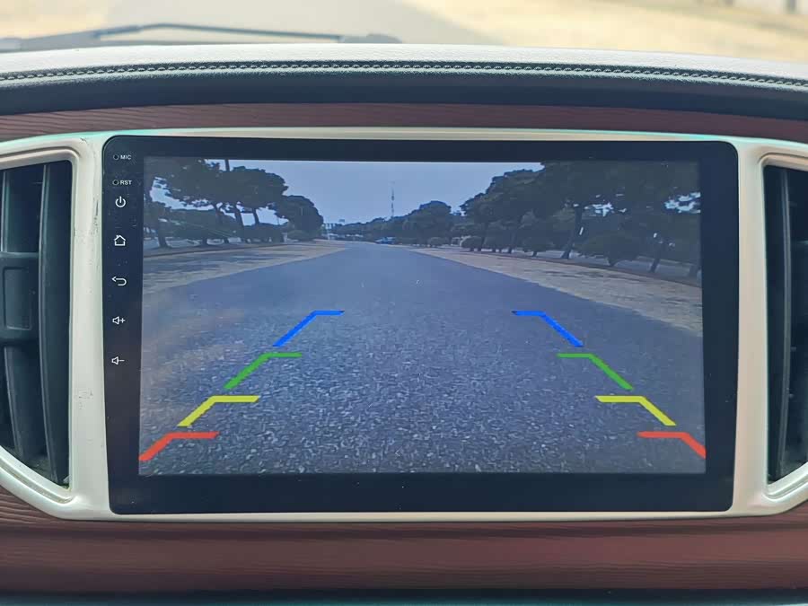 Forthing Lingzhi 2018 #21 Forthing Lingzhi 2018 изображение автомобиля #21