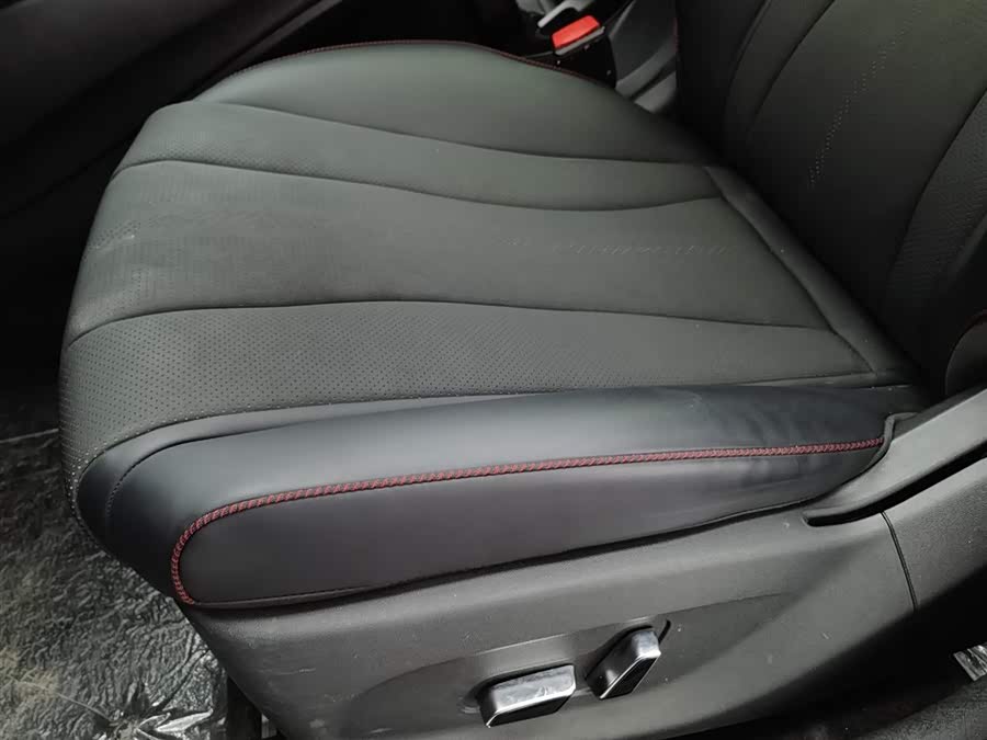 BYD Dolphin 2024 immagine di auto #21