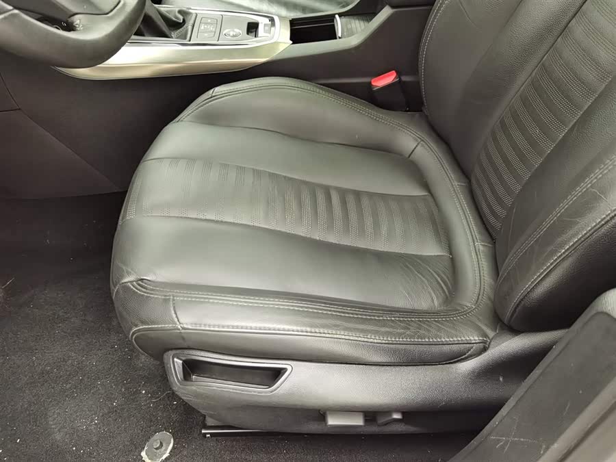 Peugeot 408 2016 car image #21