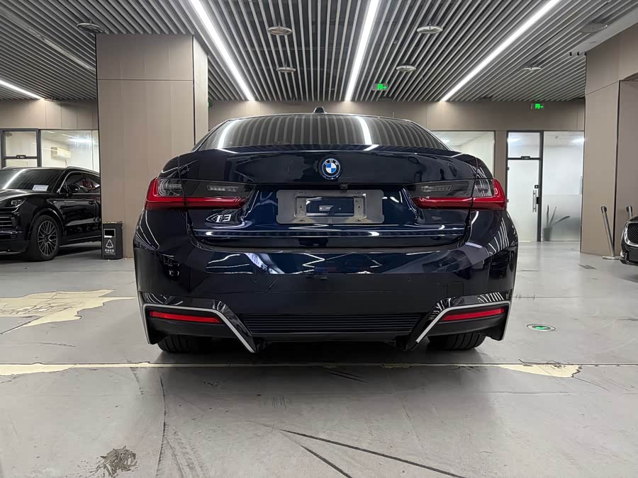 BMW i3 2023 car image #21