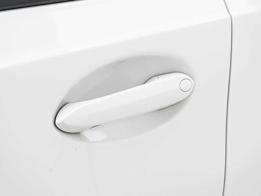 BMW i3 2024 car image #21