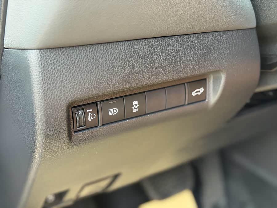 Toyota Venza 2023 immagine di auto #21