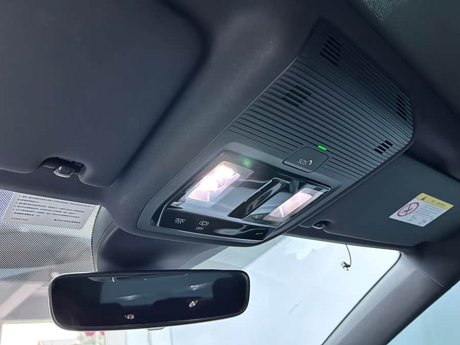 Volkswagen ID.4 X 2024 immagine di auto #21