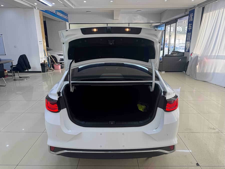 GEELY Emgrand L 2022 car image #21