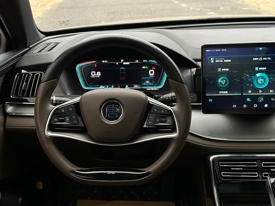 BYD Tang 2020 car image #21