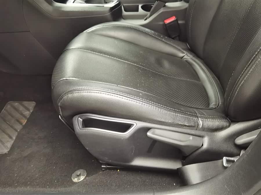 Peugeot 408 2015 immagine di auto #21