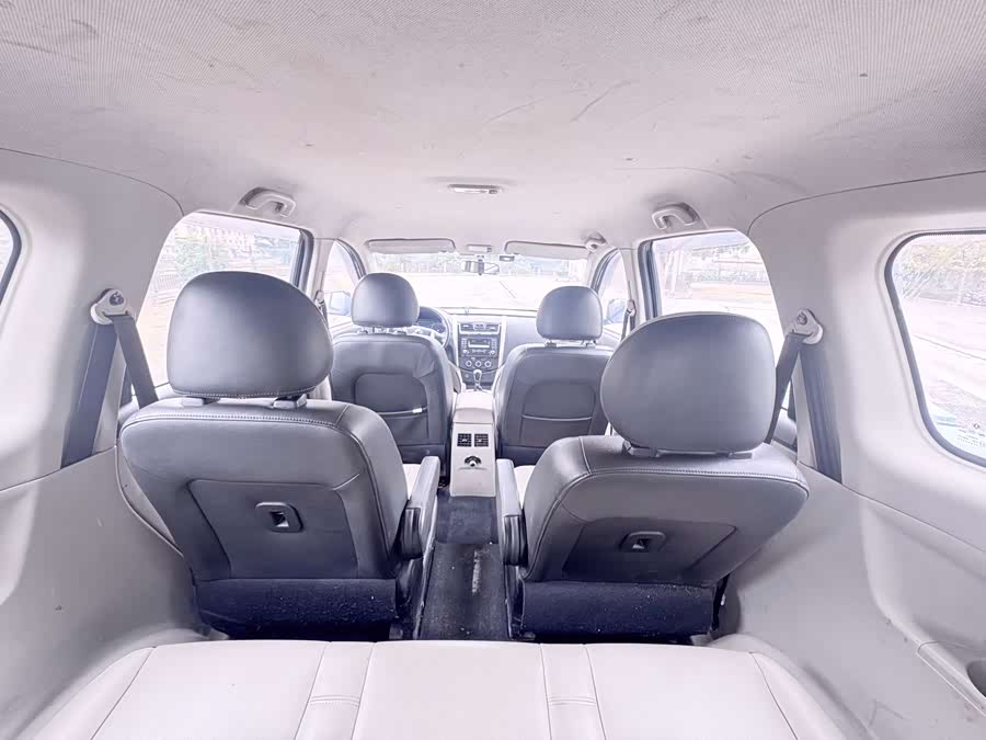 Forthing S500 2016 car image #21