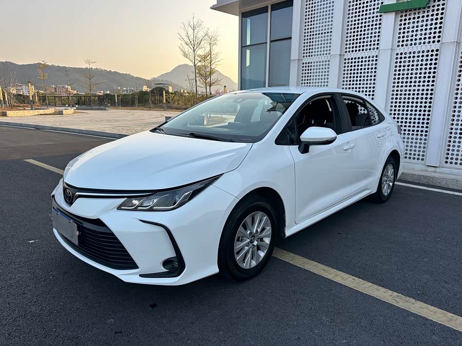 Toyota Corolla 2023 car image #21