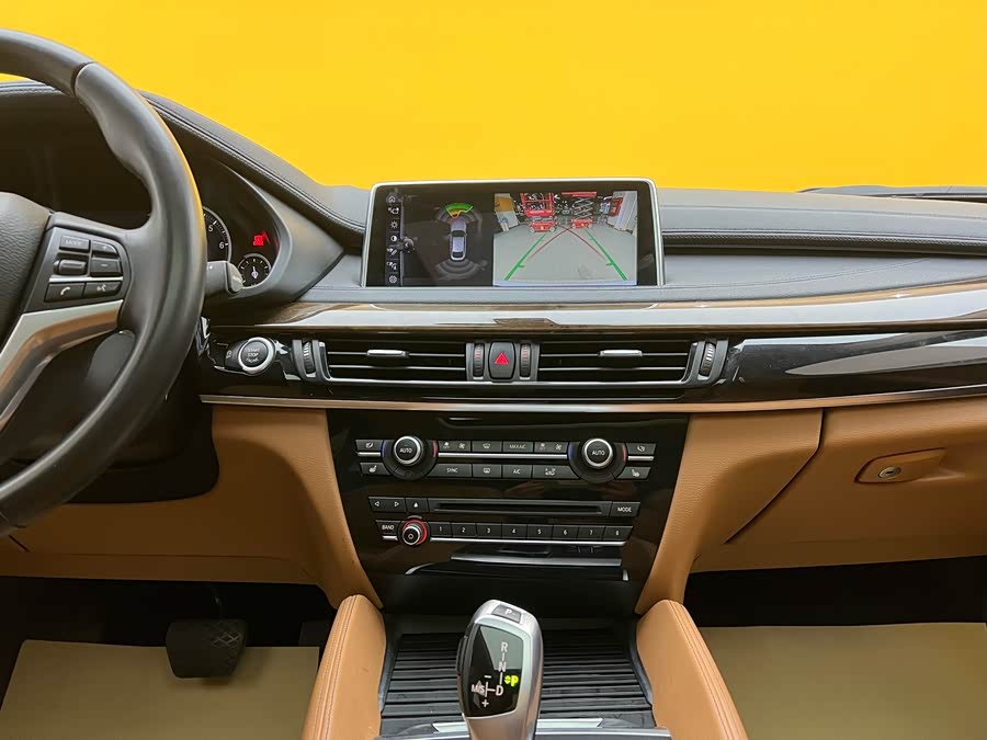 BMW X6 2018 imagem de carro #21