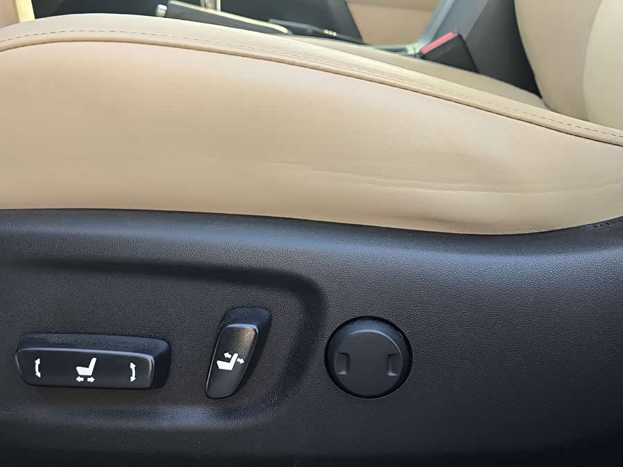 Toyota RAV4 2015 car image #21