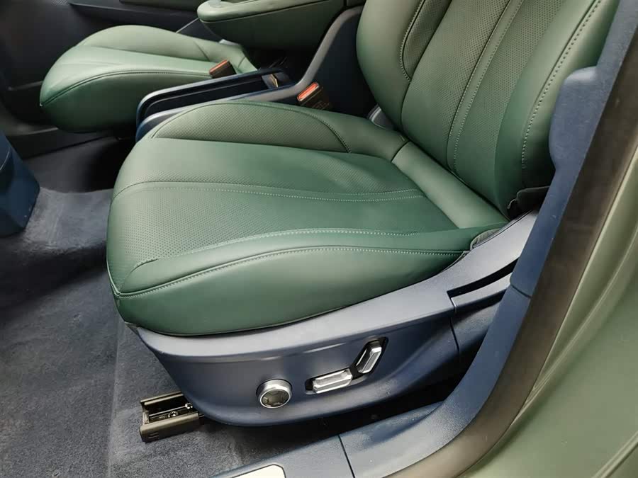 极氪 极氪X 2023 汽车图片 #21