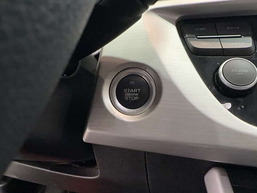 GEELY Boyue 2016 car image #21