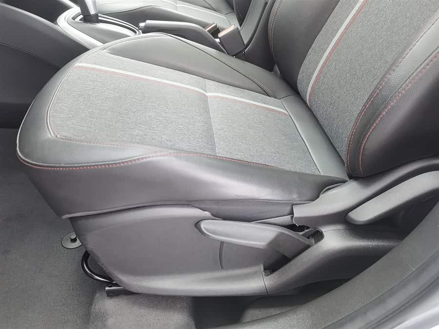 Chevrolet Tracker 2019 car image #21