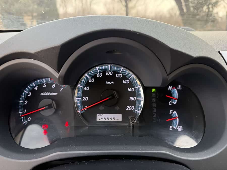 Toyota Fortuner 2016 immagine di auto #21