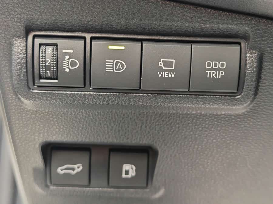 Toyota Frontlander 2023 car image #21