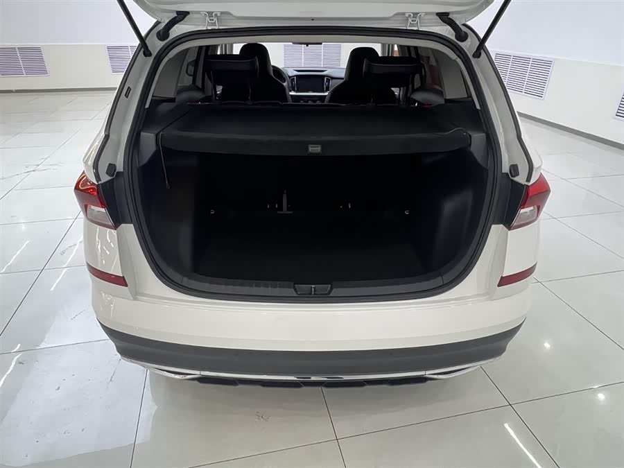 Skoda Kamiq 2022 изображение автомобиля #21