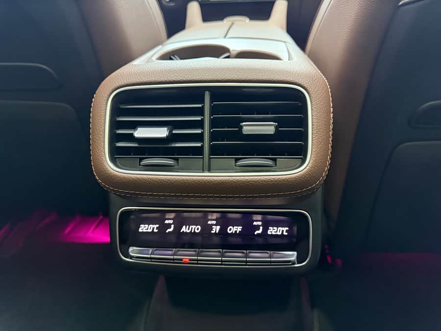 Mercedes-Benz GLE Class 2024 car image #21